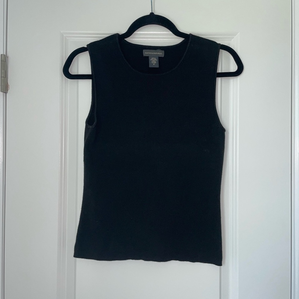 Banana republic woman’s tank